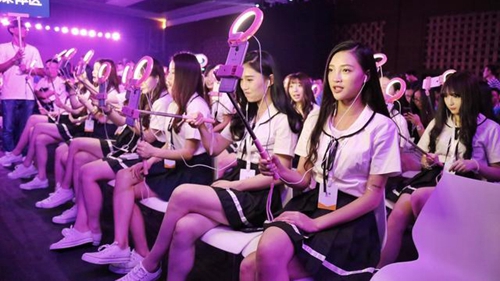 Live streaming industry boom Live streaming industry boom