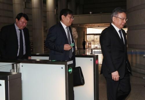 Samsung Prince appears in court for the first time and is present at the independent inspection team and Samsung executives
