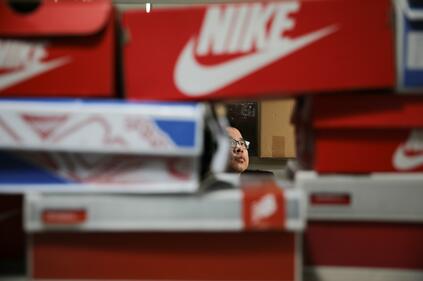 Anti-counterfeiting evidence warehouse Anti-counterfeiting evidence warehouse