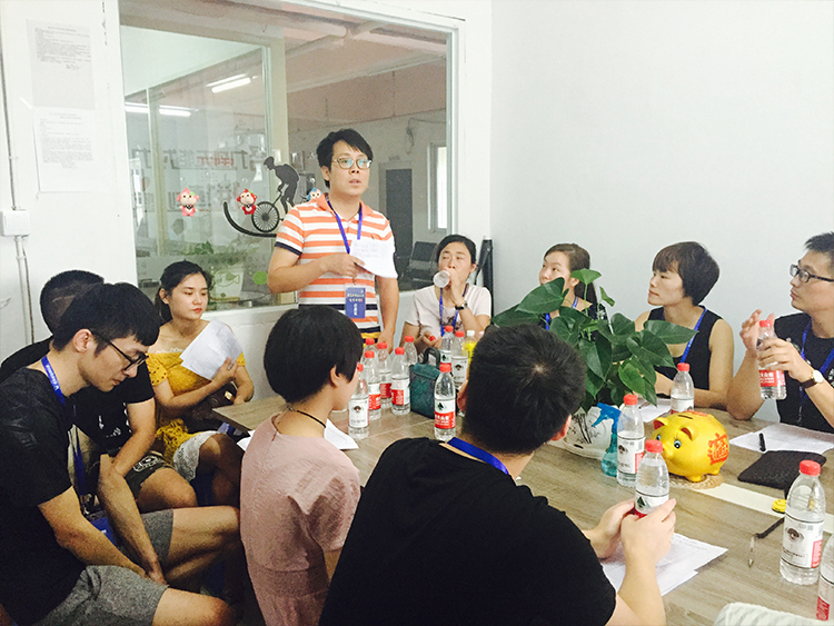 The 11th stop for the study tour of Laogao e-commerce-Queer Jewelry Boutique Mall The 11th stop for the study tour of Laogao e-commerce-Queer Jewelry Boutique Mall