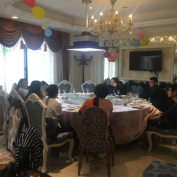 The first stop for Laogao's e-commerce study tour-Mr. Qilin's original studio