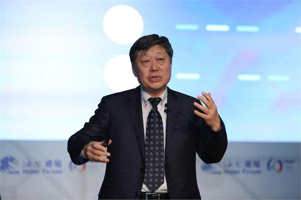 Zhang Ruimin, the representative of CEO of the Internet era - smashing the refrigerator angrily Zhang Ruimin, the representative of CEO of the Internet era - smashing the refrigerator angrily