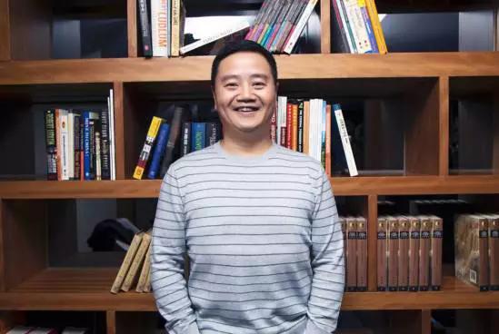 He was carrying a huge sum of 2 million yuan on the eve of graduation. He was the second brain of the car dealer and Jack Ma’s partner.