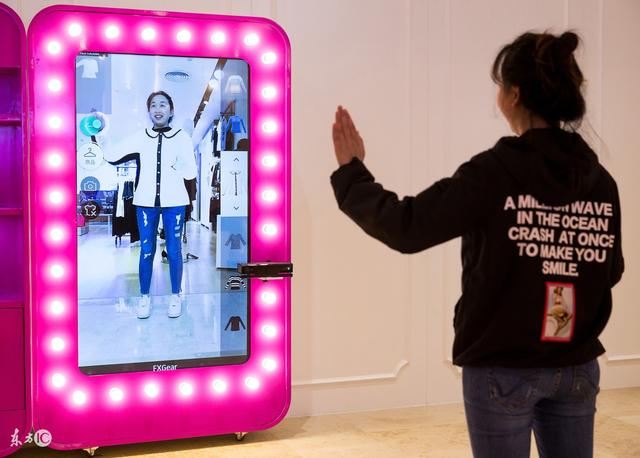 Alibaba PK JD.com, who will be the new retail overlord? Alibaba PK JD.com, who will be the new retail overlord?