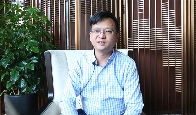 Golden Crown Club-Mr. Chen