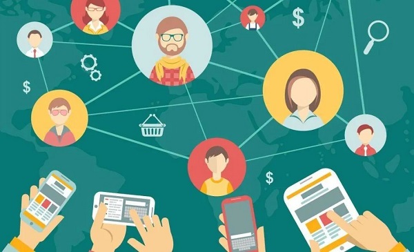 Traditional e-commerce Traditional e-commerce